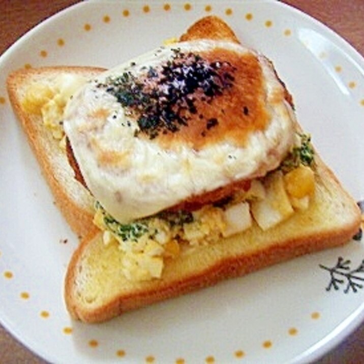 コロッケ＆卵サラダチーズトースト★